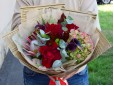 Buchet cu Flori Colorate